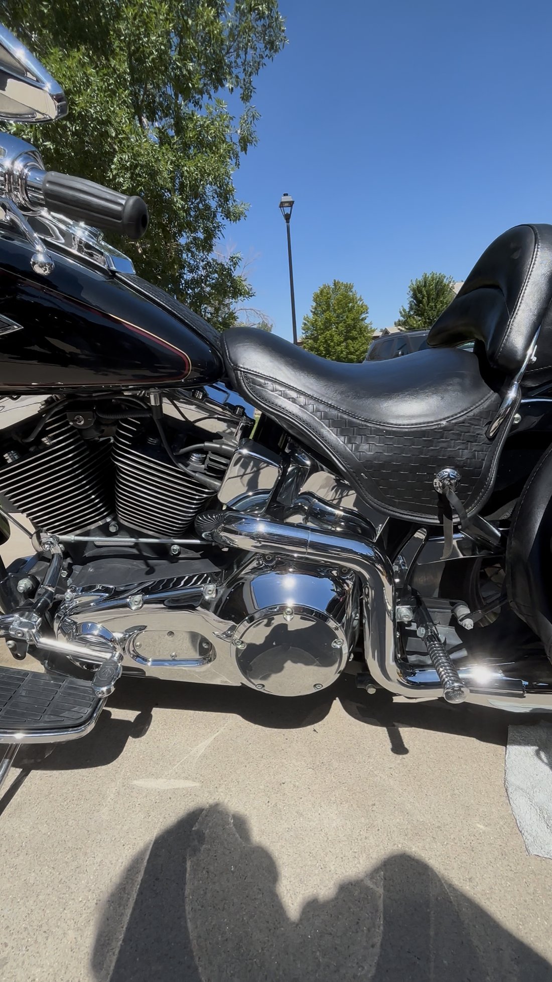 Harley-Davidson touring basketweave seat and engine